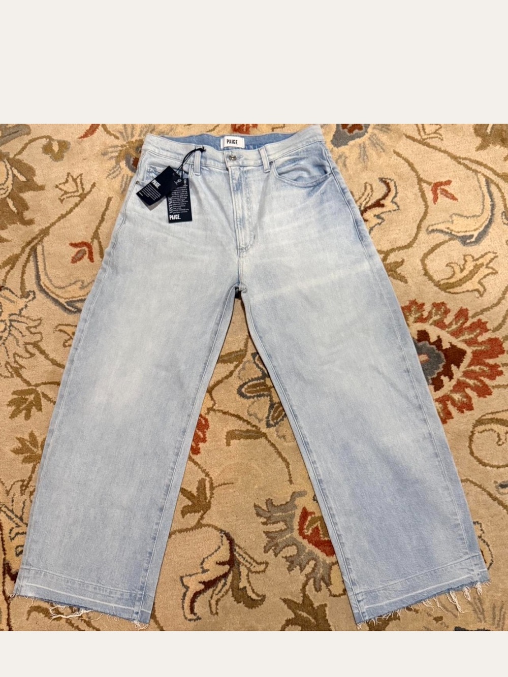 PAIGE “Arellia ankle” Light Wash Barrel Leg Jeans